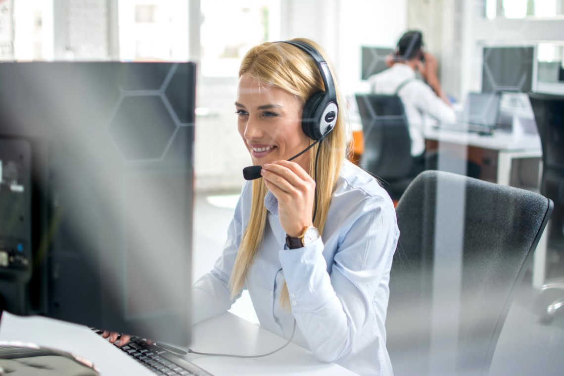 https://vcc.live/wp-content/uploads/2018/07/How-to-Overcome-Language-Barriers-in-the-Call-Center.jpg